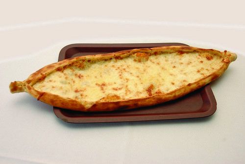 Kaşarlı Pide