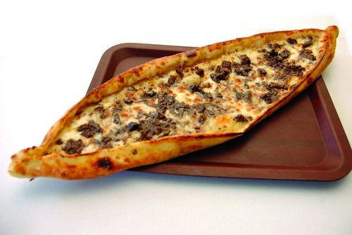 Kavurmalı Kaşarlı Pide