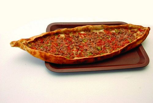 Kuşbaşılı Kaşarlı Pide